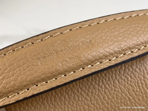 Official oldcobbler POCHETTE WEST LOUIS VUITTON EAST METIS 0718